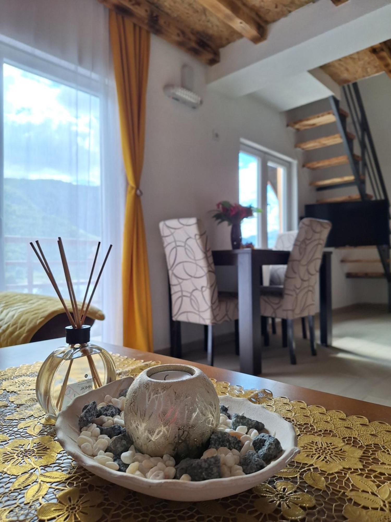 Apartmani Lena Плужине Екстериор снимка