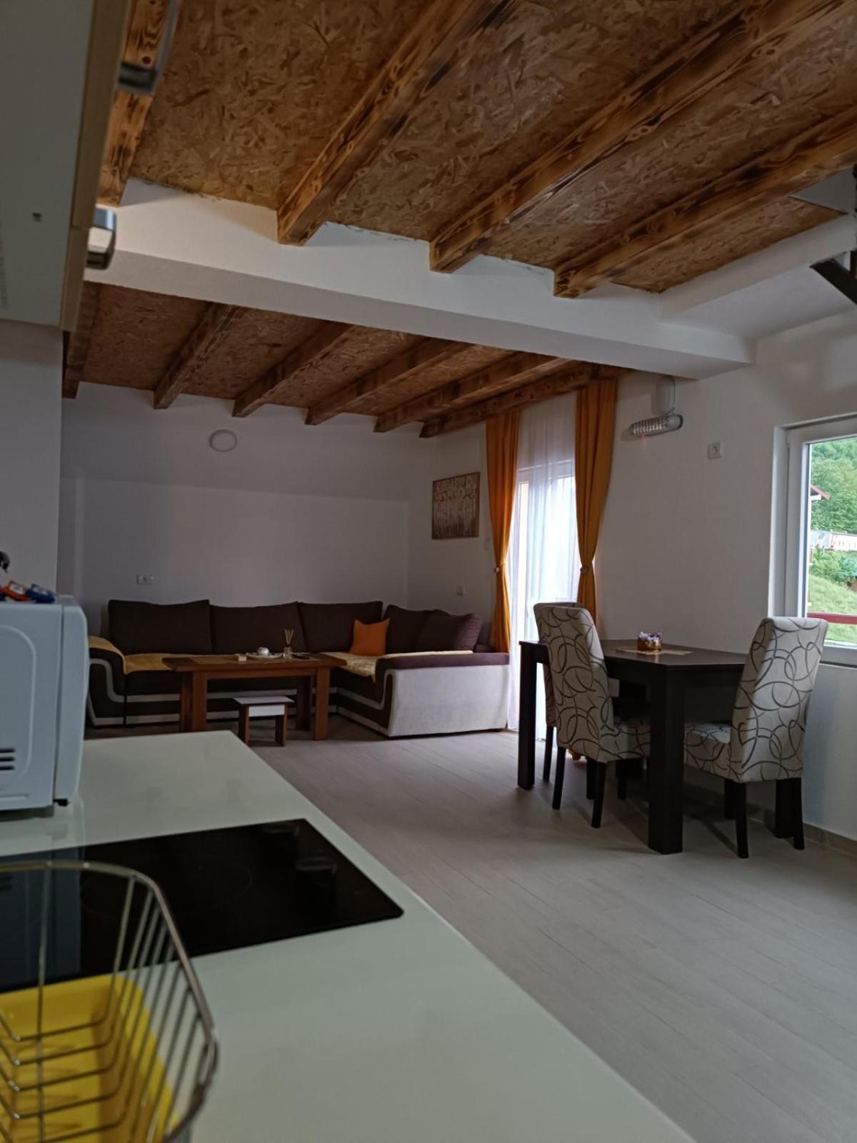 Apartmani Lena Плужине Стая снимка